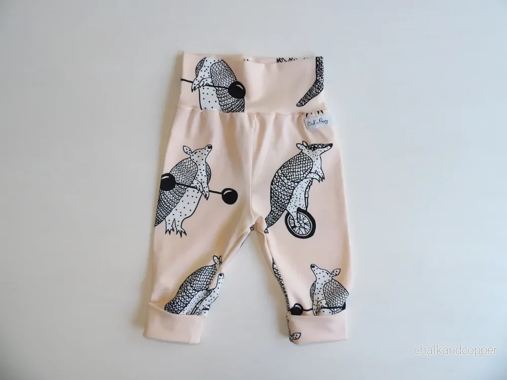 Växa-byxa Apricot Armadillo – storlek 68 Växa-byxa Apricot Armadillo – storlek 68