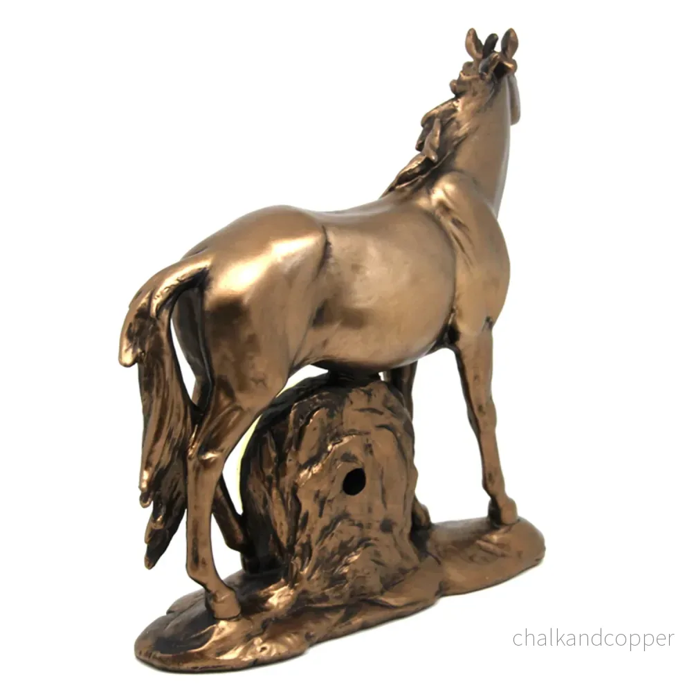 Figurin av stående häst, klocka, dekorativ skulptur i brons, drottning Isabel - Bild 2