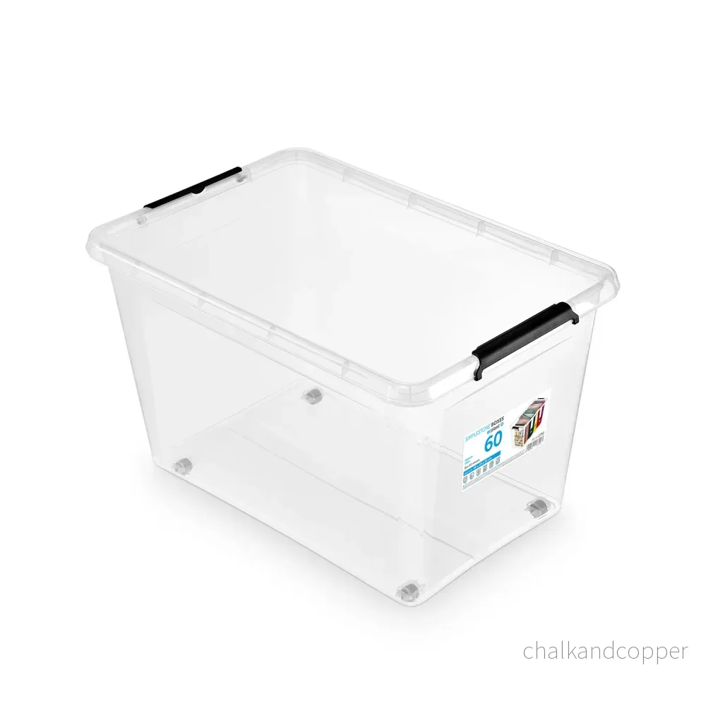 Moxom SimpleStore-behållare, volym 60 liter, genomskinlig, lock med klämmor, försedd med hjul, BPA-fri, 04-0081