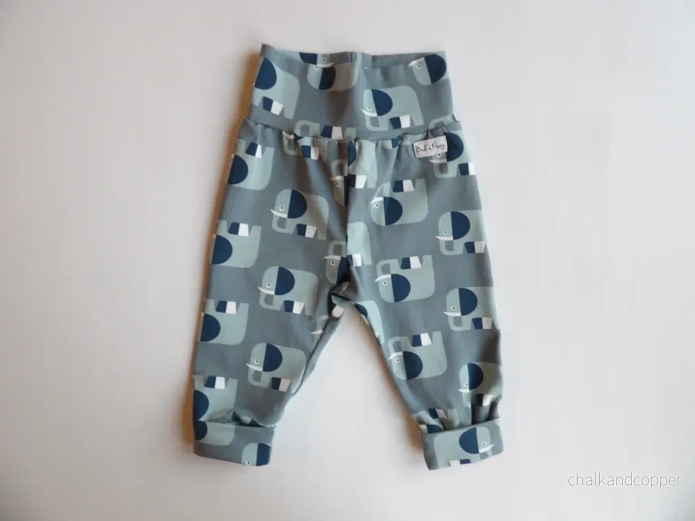 Växa-byxa Grey Elephant – storlek 68 (ca 4-6 mån) Växa-byxa Grey Elephant – storlek 68 (ca 4-6 mån)