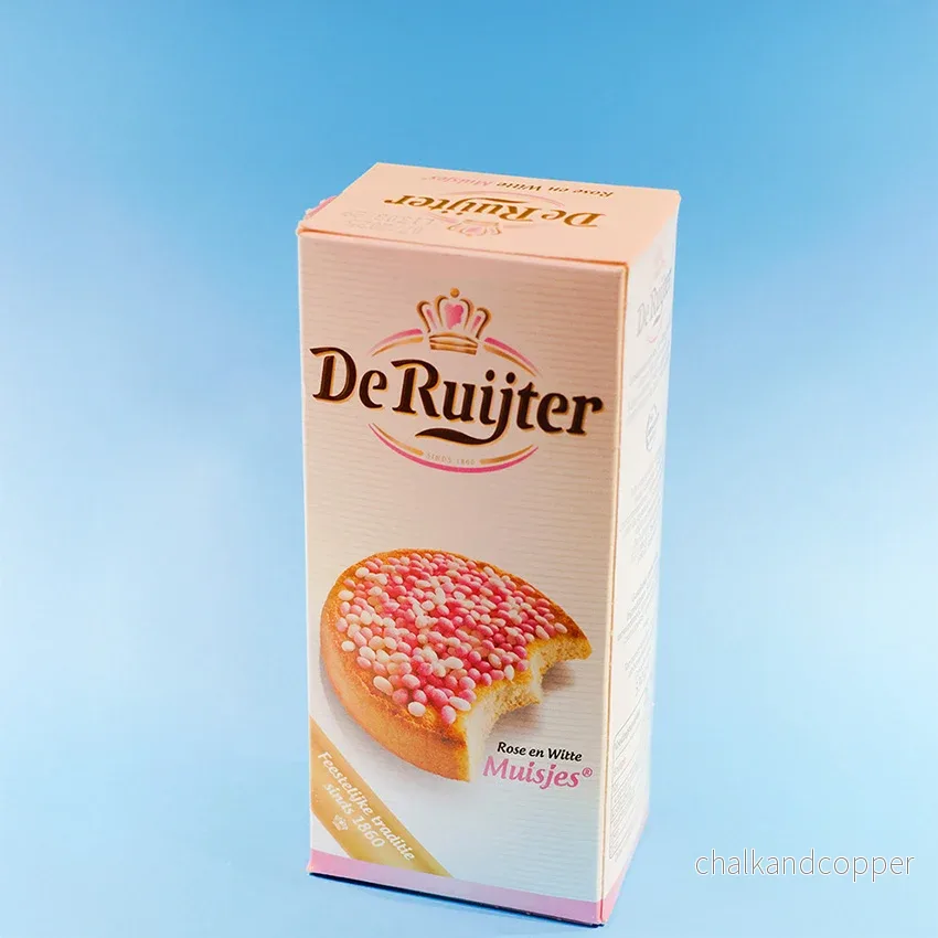 Köp muisjes i Sverige – De Ruijter rosa & vita anissmak sockerströssel 330 g | Klassisk holländsk topping för bröd, beschuit & fika Köp muisjes i Sverige – De Ruijter rosa & vita anissmak sockerströssel 330 g | Klassisk holländsk topping för bröd, beschuit & fika