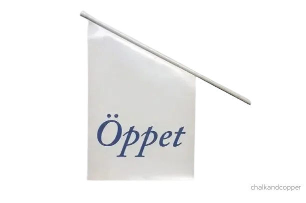 Fasadflagga ”Öppet”