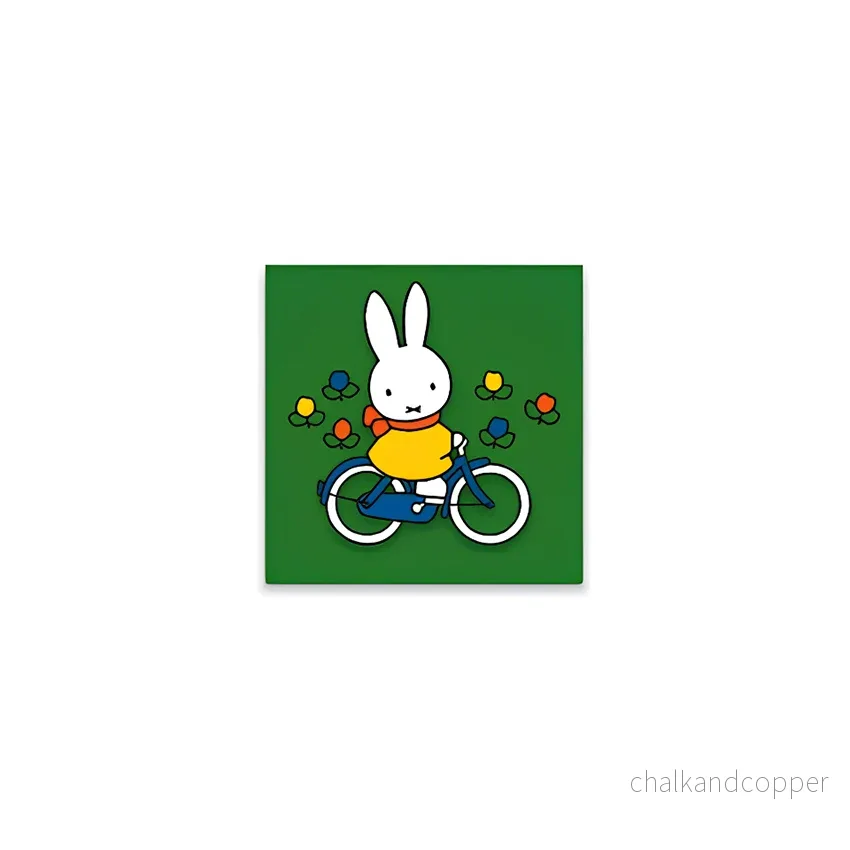 Miffy® kylskåpsmagnet – Miffy på cykel - Bild 2