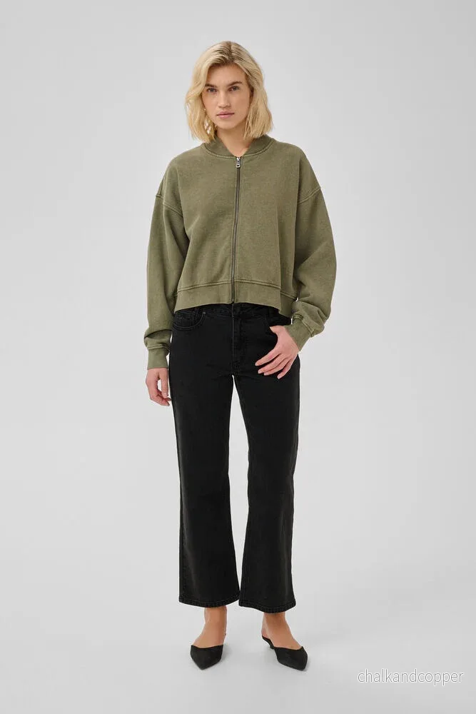 MWValla 144 Jeans Straight Dark Grey Wash My Essential Wardrobe