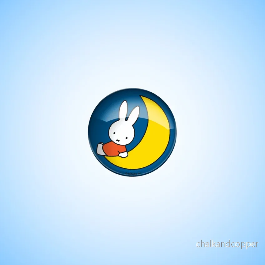 Miffy® XL glasmagnet – Miffy på månen (50mm)