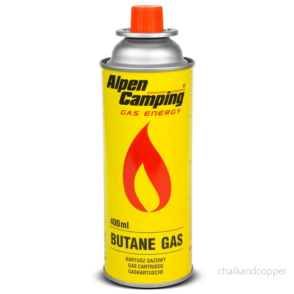 Alpen Camping Butangaspatron Gasflaska För Gasspis Campingspis Bunsenbrännare Lödbrännare 400ml. Certifikat: Pi 0875, EN417-Kompatibel, Isobutan, Driftområde -10°C till +40°C, IK004