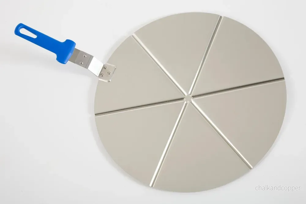 SARO Pizzaplåt för 6 bitar modell PT-450/6 SARO Pizzaplåt för 6 bitar modell PT-450/6