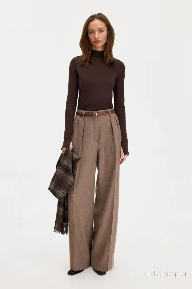 Rib Mock Neck Top Dark Chocolate Filippa K - Bild 2