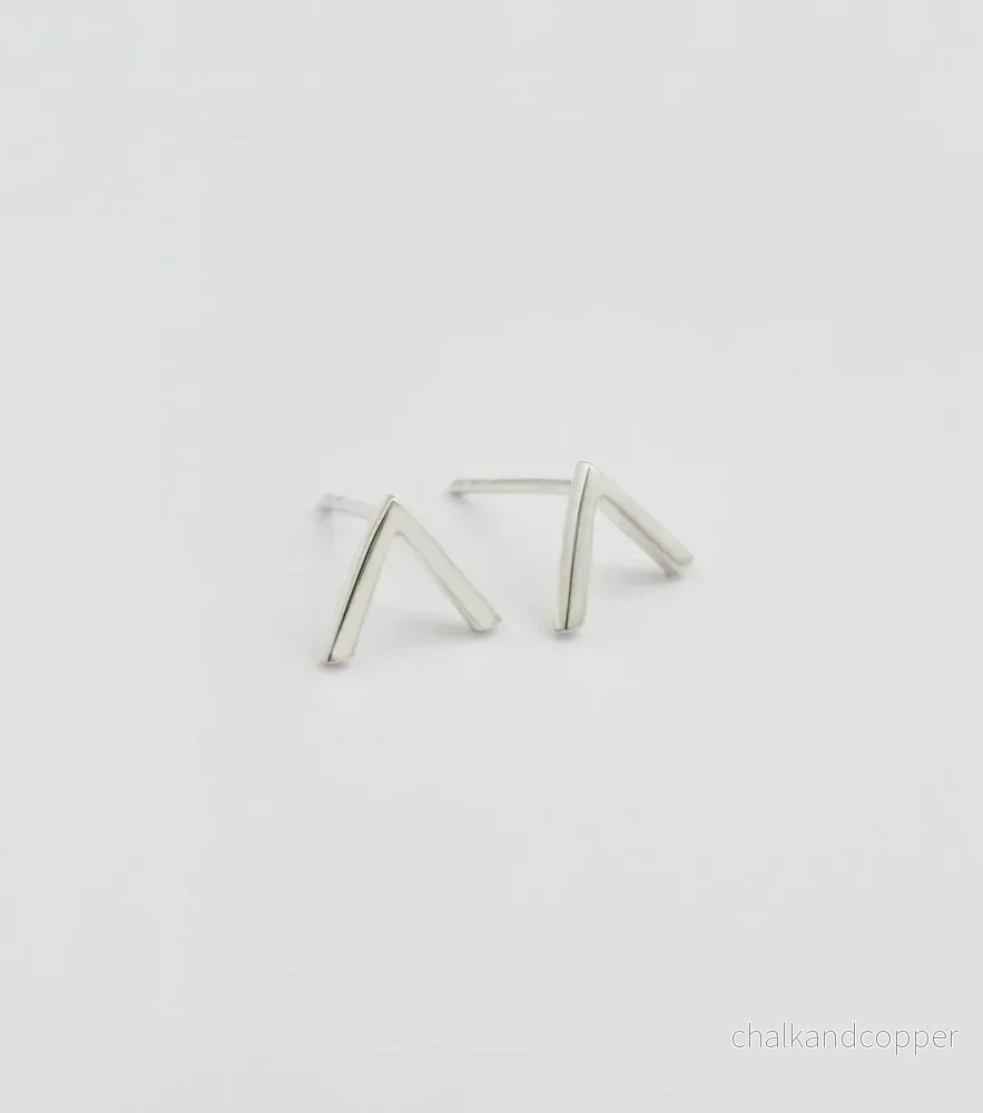 Strict Plain V Earrings Silver Syster P Strict Plain V Earrings Silver Syster P