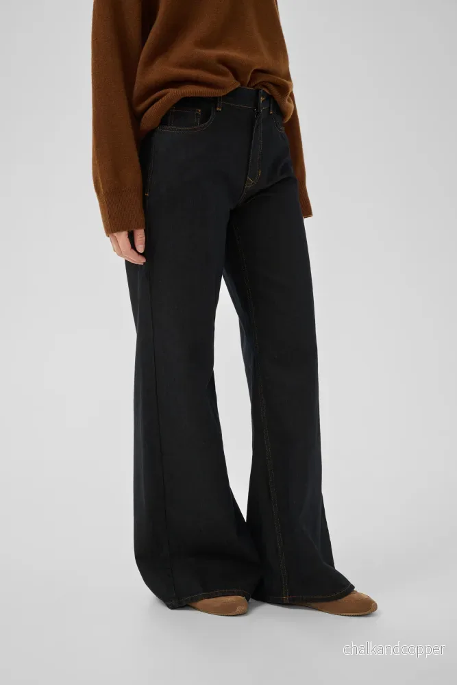 Oline Wide Jeans 186 Blue/ Brown My Essential Wardrobe Oline Wide Jeans 186 Blue/ Brown My Essential Wardrobe