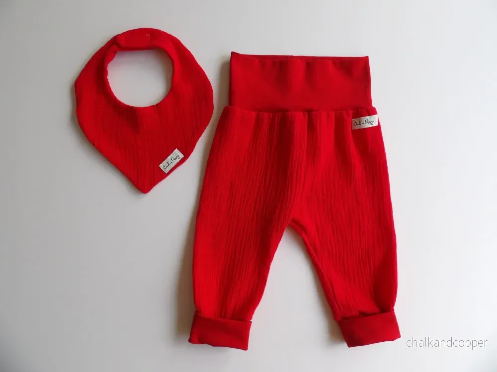 Storlek 62, Today I Wear Red - Handgjort babyset, OEKO-TEX®-certifierade tyger - Bild 3