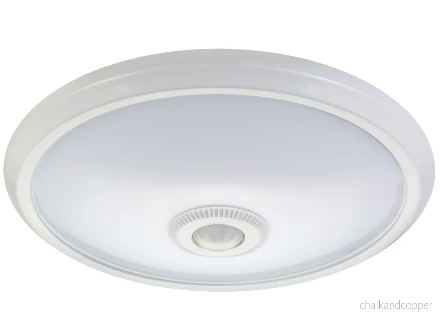 12W LED-taklampa med PIR-rörelsesensor och nödströmförsörjning, 6m räckvidd Maclean Energy MCE131 ACU