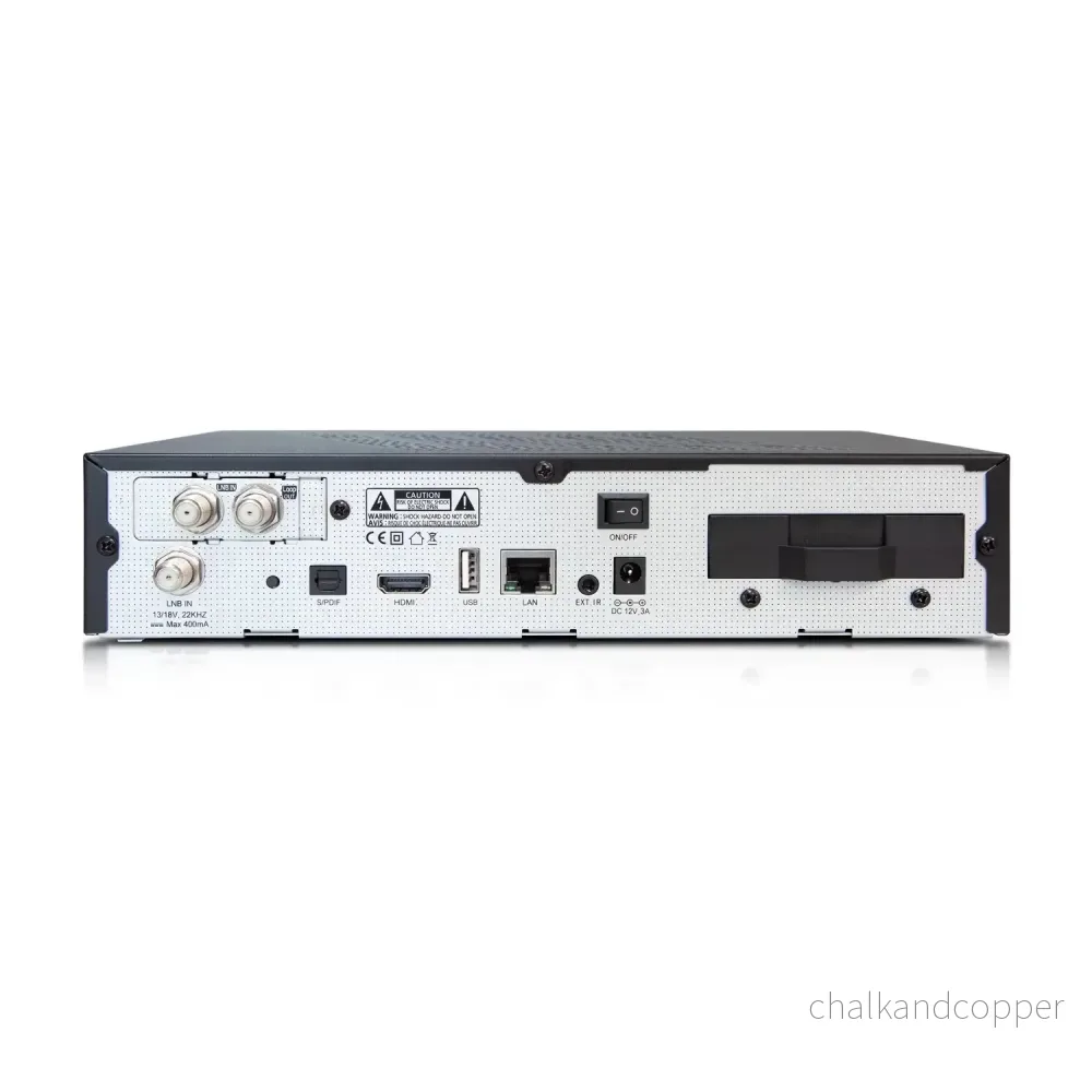 Utforska den ultimata underhållningen med AB satellitmottagare. Njut av skarp 4K-upplösning, utrustad med 8 GB Flash och 2 GB DDR4 RAM för sömlös prestanda. Med dubbla USB 2.0-portar och PULSe 4K-teknik, lyft din visningsupplevelse till nya höjder. - Bild 2