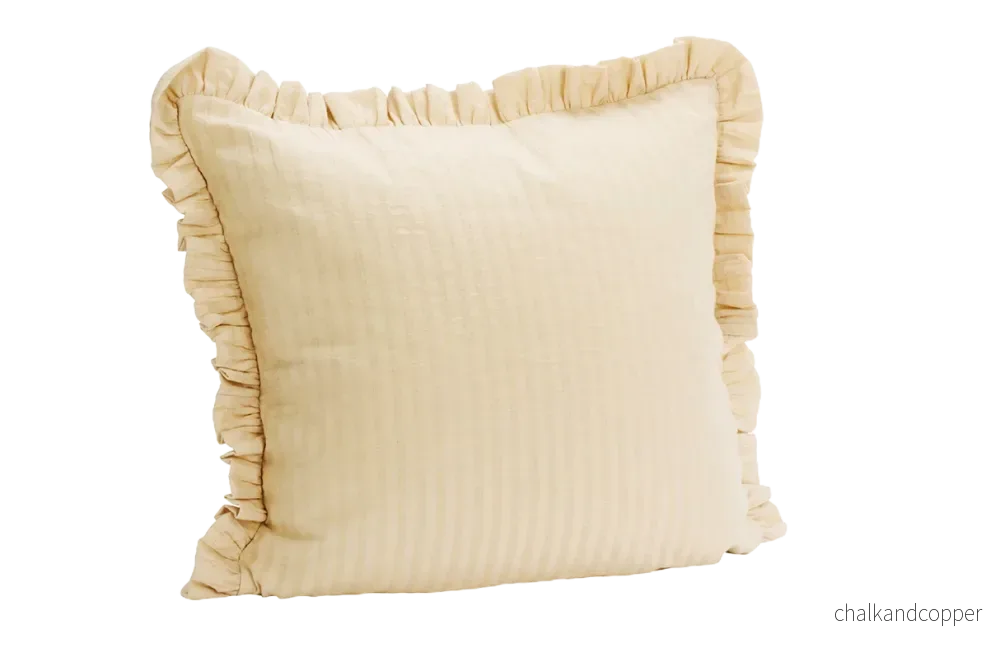 Kuddfodral med volanger 50 x 50 cm