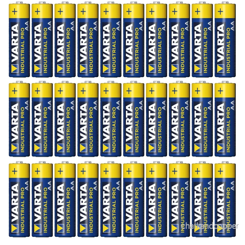 30x R-06 LR6 AA 1,5V alkaliskt batteri Varta Industrial 4006