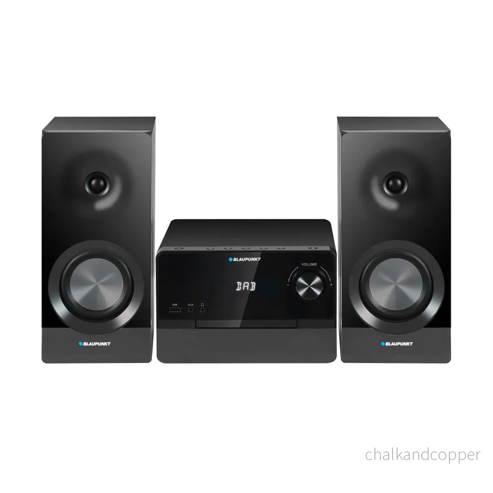 Blaupunkt mikrotorn, effekt 100 W RMS, DAB+-tuner, LED-display, FM-radio, teleskopantenn ingår, HDMI ARC-anslutning, CD/MP3/USB/BT, klocka med alarmfunktion, MS49DAB