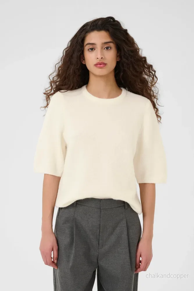 AlphaGZ SS Tee Ivory Gestuz