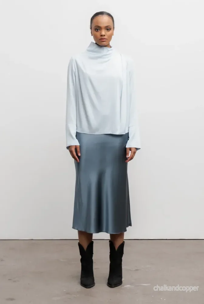 Noe Silk Blouse Light Blue Ahlvar Gallery - Bild 2