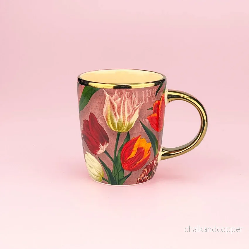 Pretty Tulips Liten Mugg 16cl Rosa – Exklusiv Design med Gulddetaljer