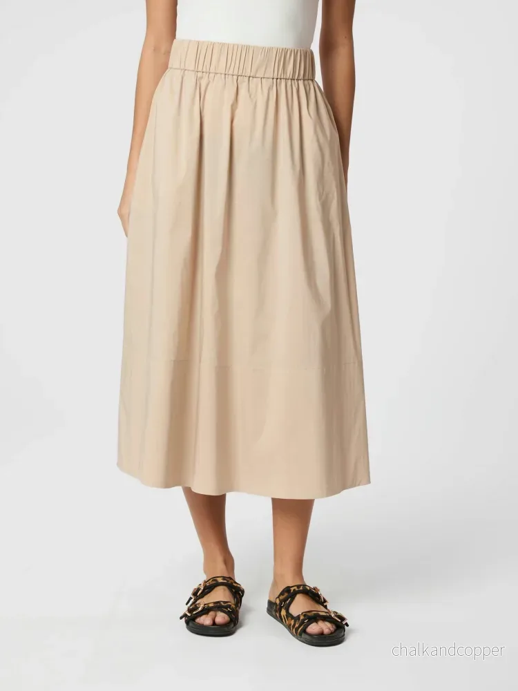 Yara Poplin Skirt Dark Sand Neo Noir Yara Poplin Skirt Dark Sand Neo Noir