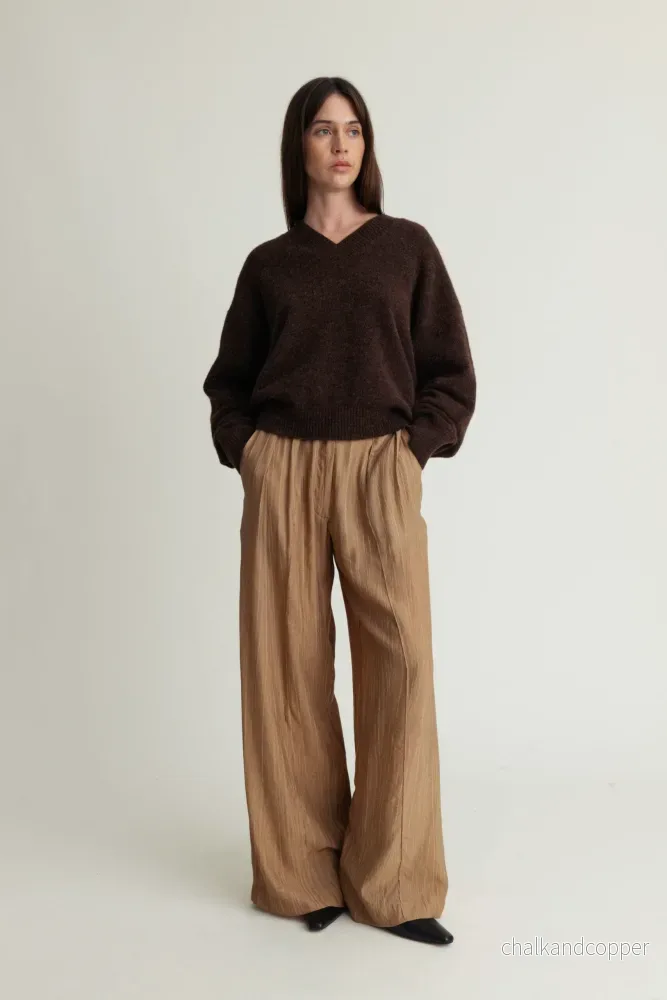 Daily V-Neck Chocolate Brown Melange A Part of the Art Daily V-Neck Chocolate Brown Melange A Part of the Art