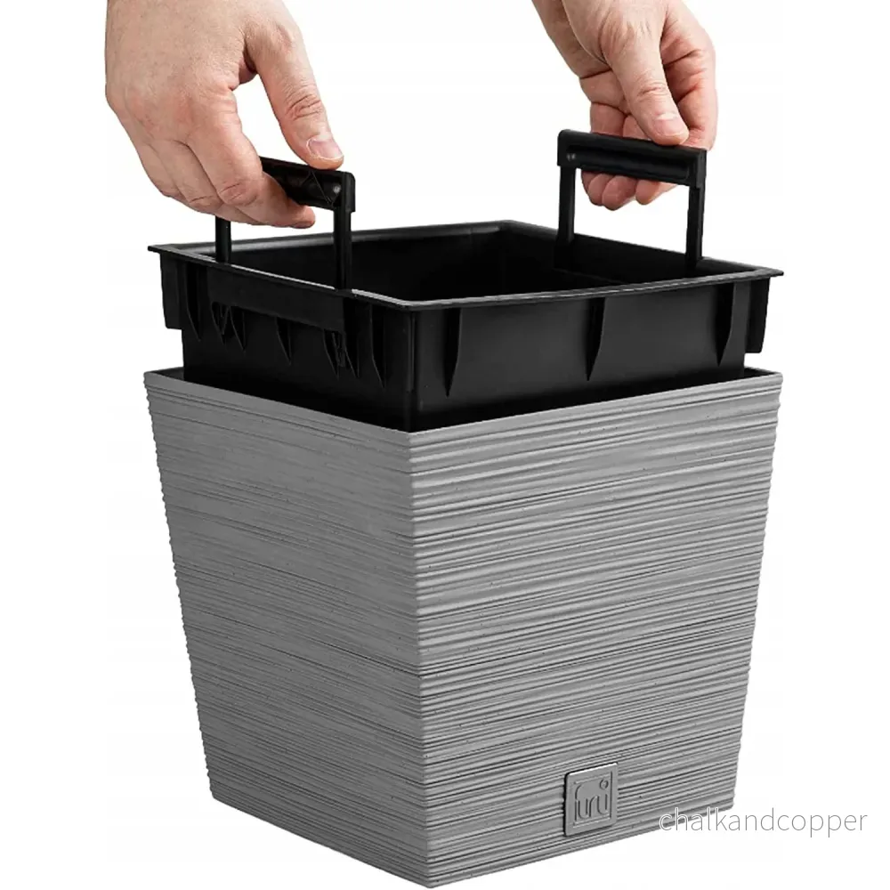 Prosperplast Furu Square Low Blomkruka Med Insats 24 x 24 x 23,5 cm Kapacitet 7,5L (Grå) - Bild 3