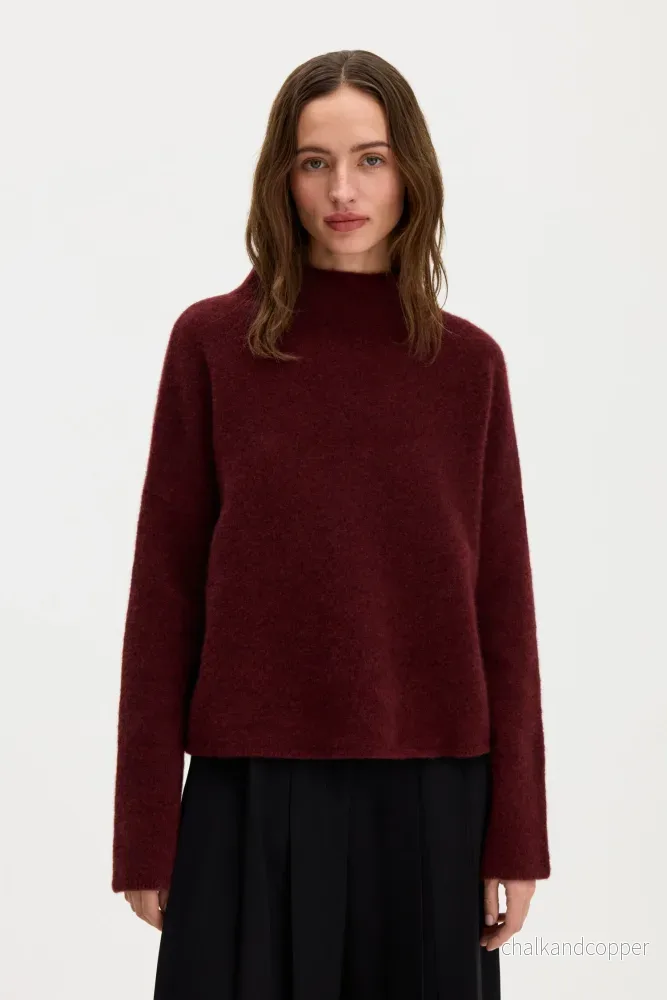 Mika Yak Funnelneck Sweater Mahogany Red Filippa K Mika Yak Funnelneck Sweater Mahogany Red Filippa K