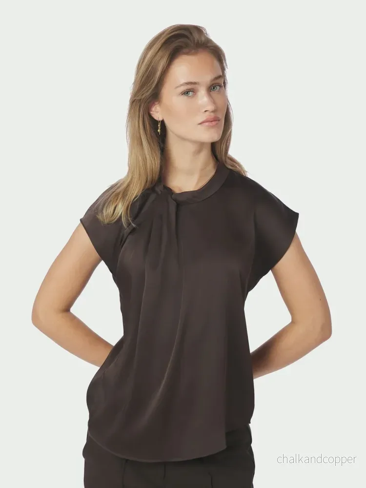 Fleur Drapy Satin Blouse Dark Brown Neo Noir