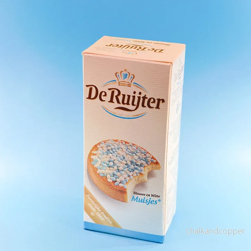 Köp muisjes i Sverige – De Ruijter blå & vita anissmak sockerströssel 330 g | Klassisk holländsk topping för bröd, beschuit & fika Köp muisjes i Sverige – De Ruijter blå & vita anissmak sockerströssel 330 g | Klassisk holländsk topping för bröd, beschuit & fika