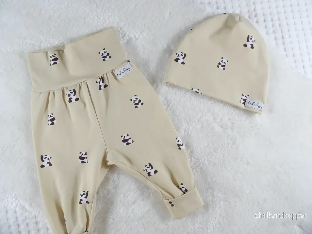 Newborn Set – Pocket Panda | Växa-byxa & mössa