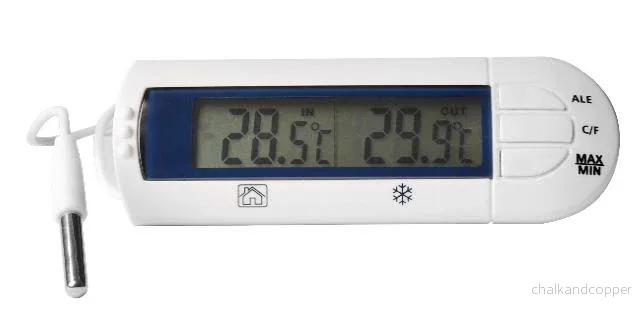 SARO Sensortermometer digital – med larm modell 4719
