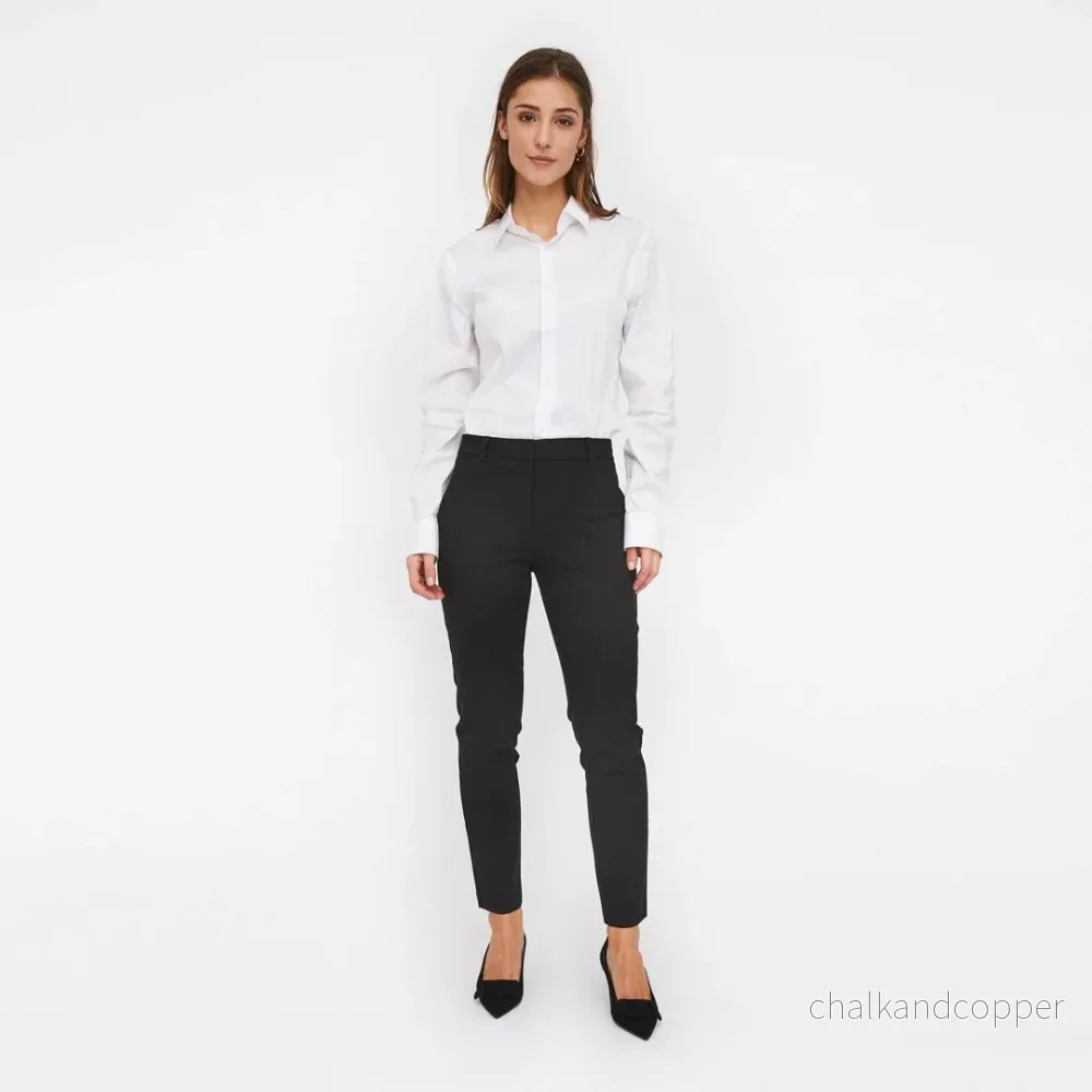 Kylie Crop 396 Black Five Units Kylie Crop 396 Black Five Units
