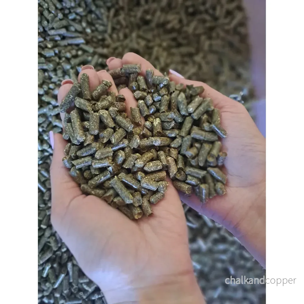 Gräsbollar, hästfoder, tillverkat av gräs från sjöarnas land, 15 kg påse - Bild 3
