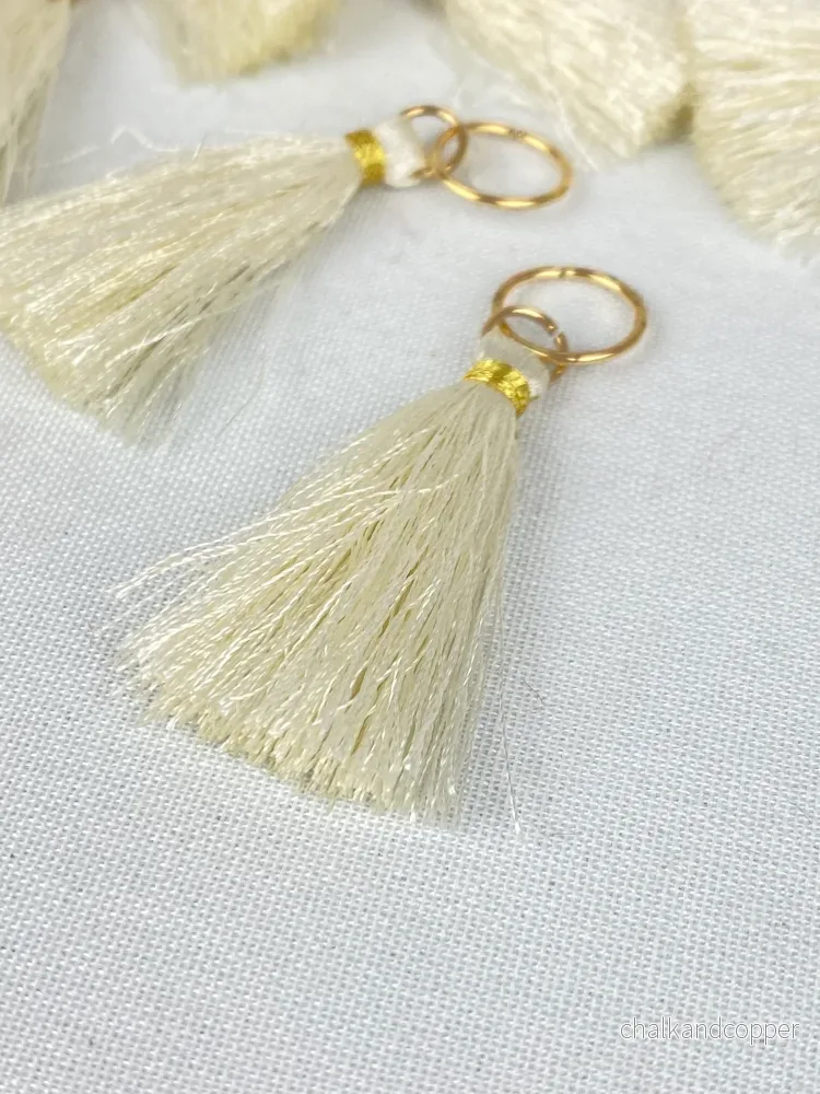 Tassel lux cremevit handgjord 12st/fp