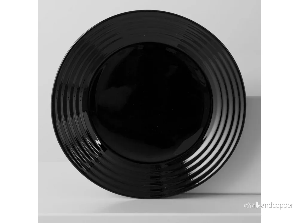 Harena Black Corrugated Deep Plate 23cm Luminarc