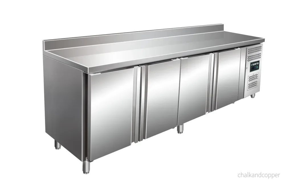 SARO Kylbord med 4 dörrar och upprättstående tallrik, modell SNACK 4200 TN SARO Kylbord med 4 dörrar och upprättstående tallrik, modell SNACK 4200 TN