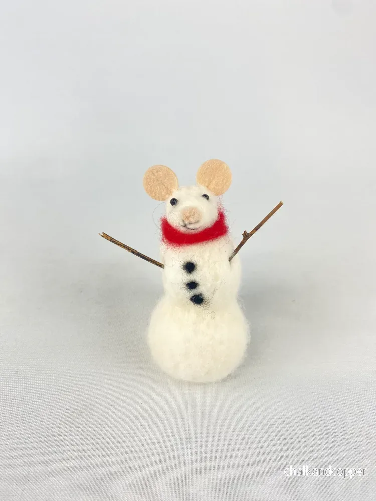 Mus snögubbe med halsduk ull