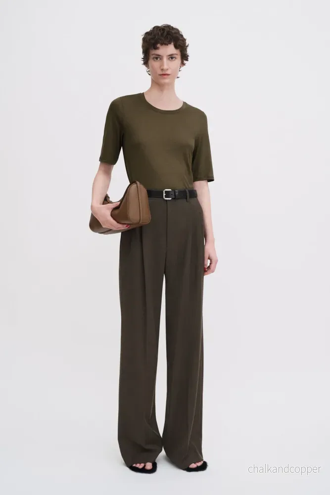Elena Tee Dark Khaki Green Filippa K - Bild 2
